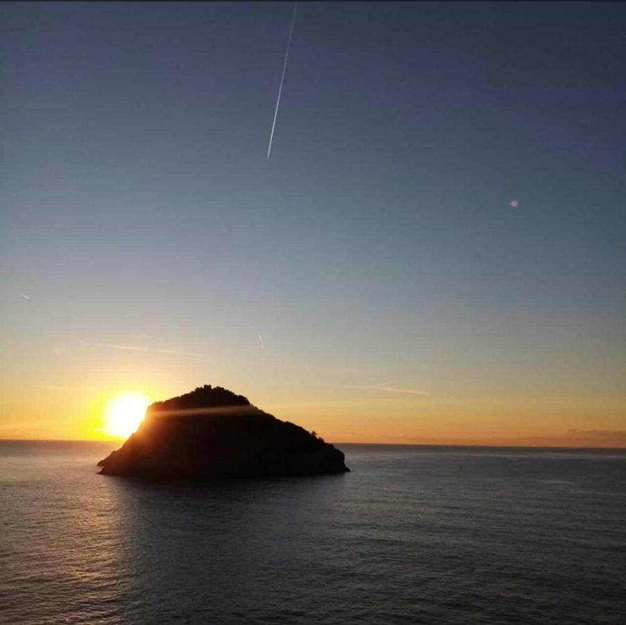 Una Finestra Sul Mare Home 2 Bergeggi Exterior foto